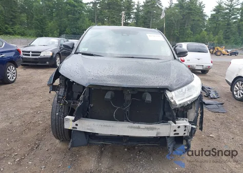 2018 Toyota Highlander Le из США, поврежденный, VIN 5TDBZRFHXJS488260